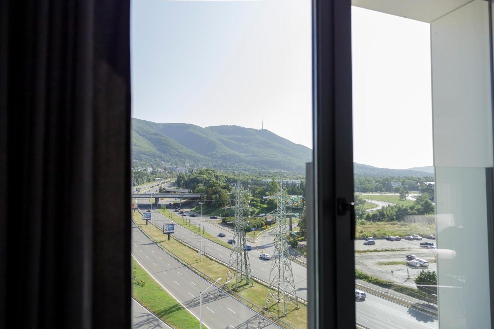 Green Eyes Apartments София Номер фото